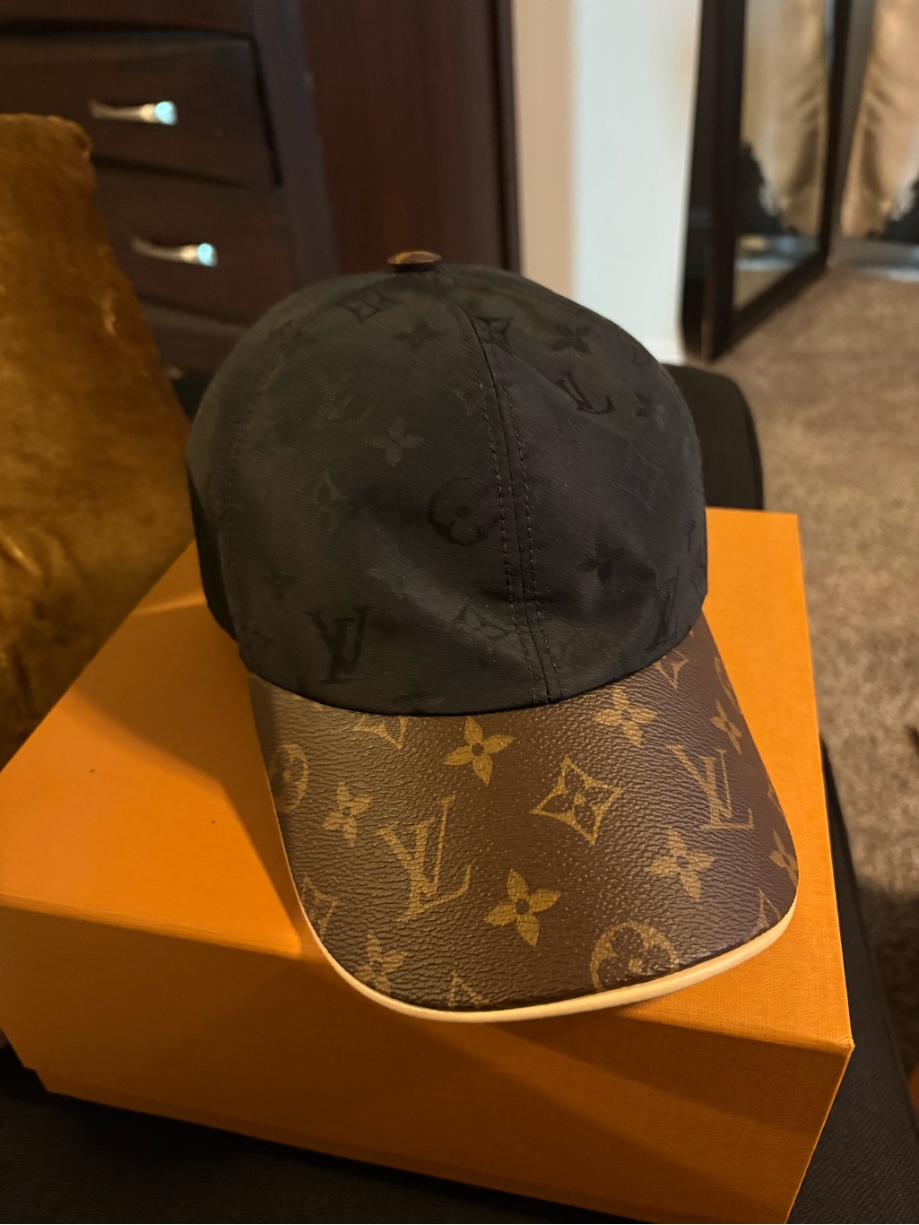 Louis Vuitton Black Crown With Brown Monogram Visor Baseball Cap Excellent Cond